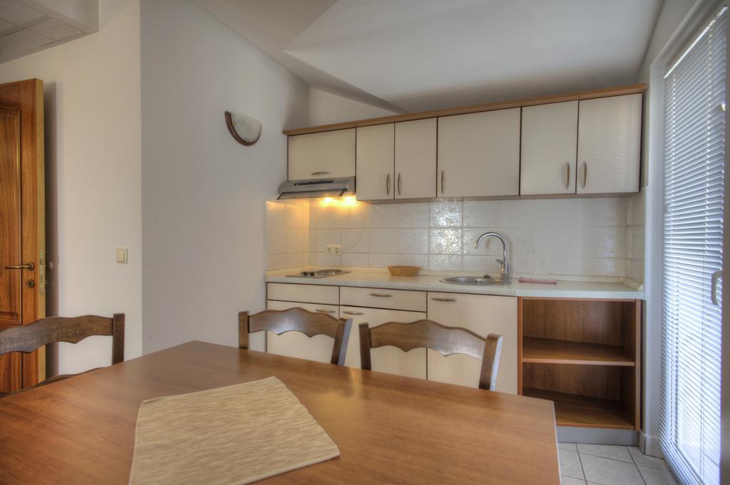 Aparthotel Zaton Затон Екстериор снимка