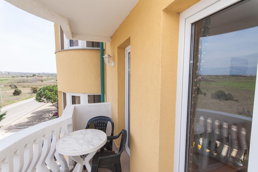 Aparthotel Zaton Затон Екстериор снимка