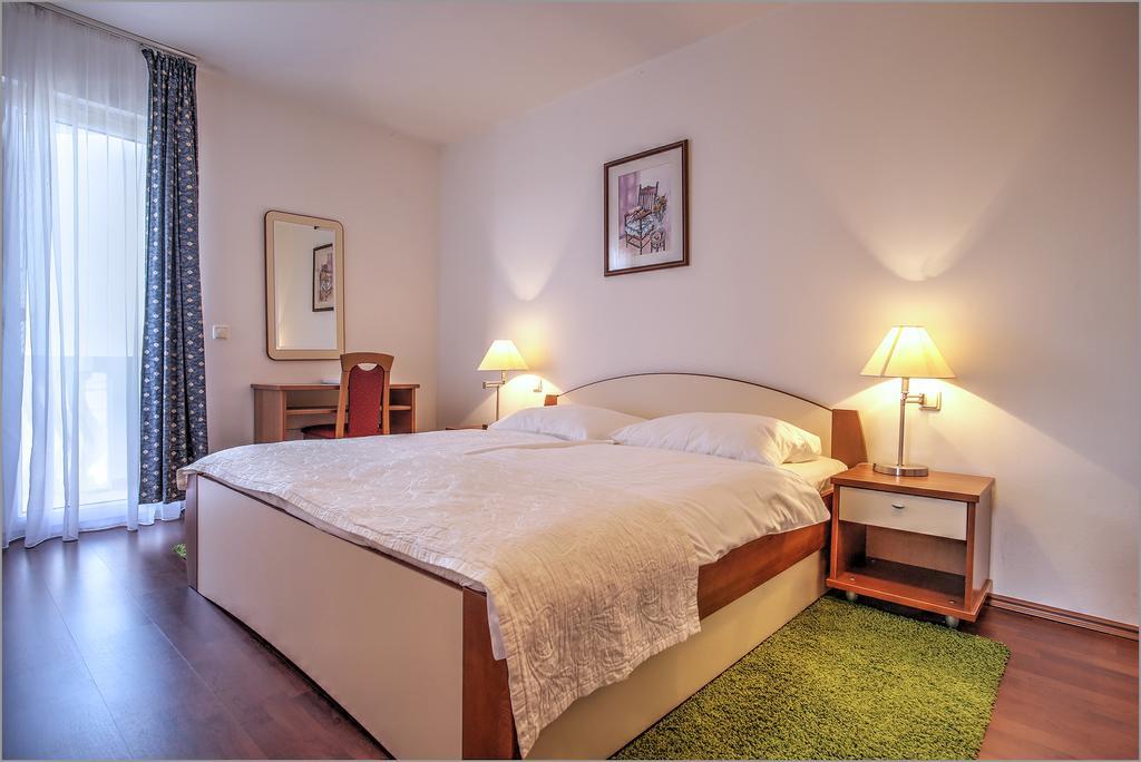 Aparthotel Zaton Затон Екстериор снимка