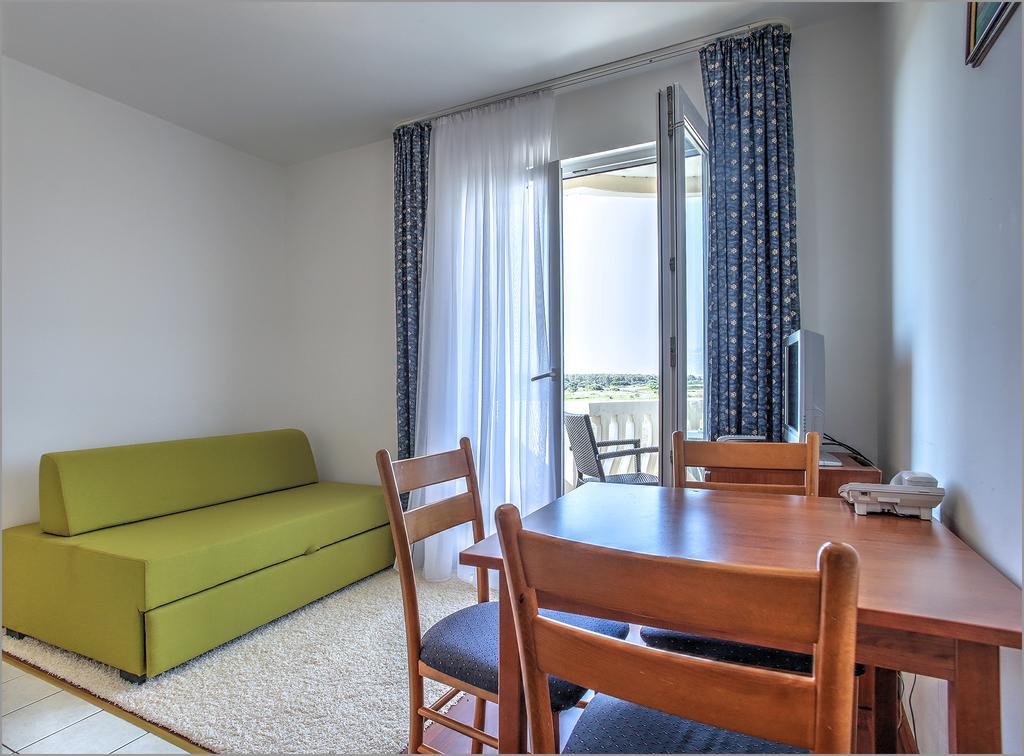 Aparthotel Zaton Затон Екстериор снимка