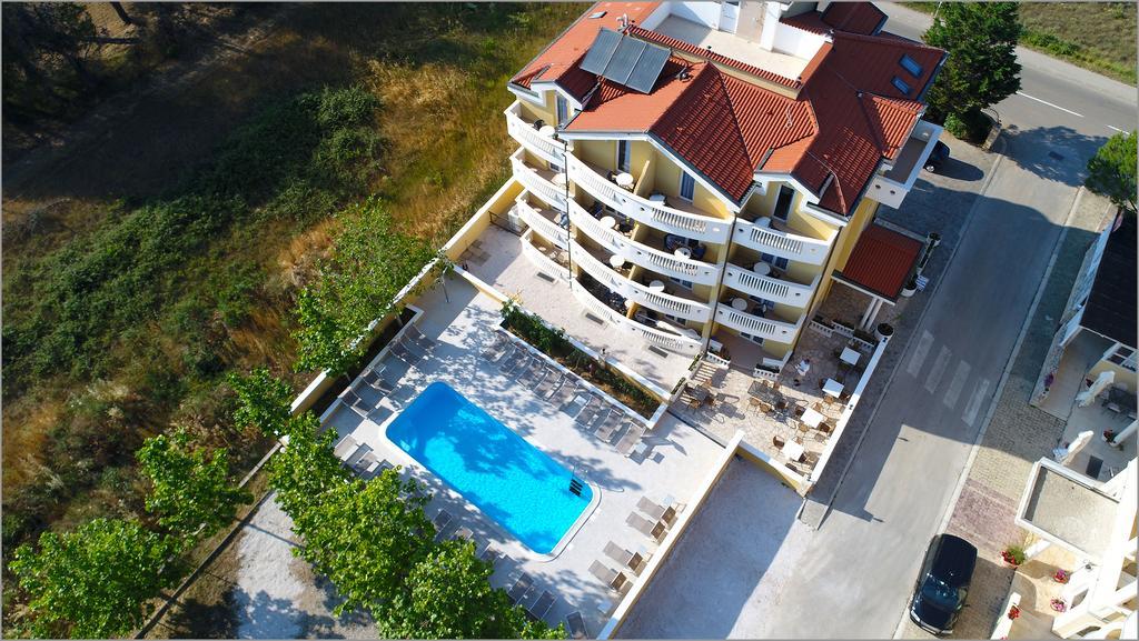 Aparthotel Zaton Затон Екстериор снимка
