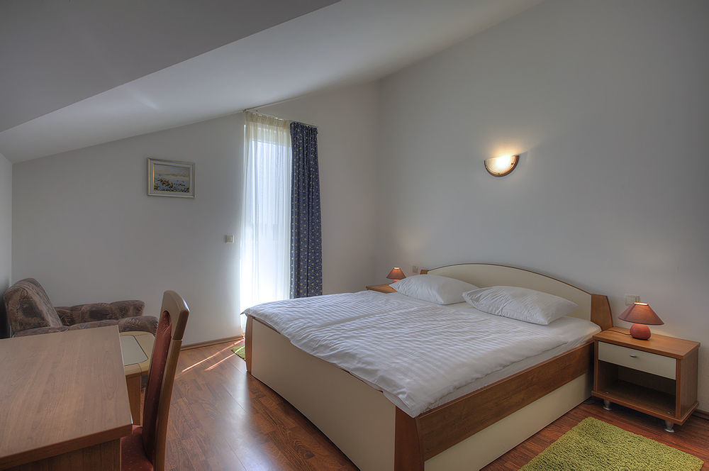 Aparthotel Zaton Затон Екстериор снимка