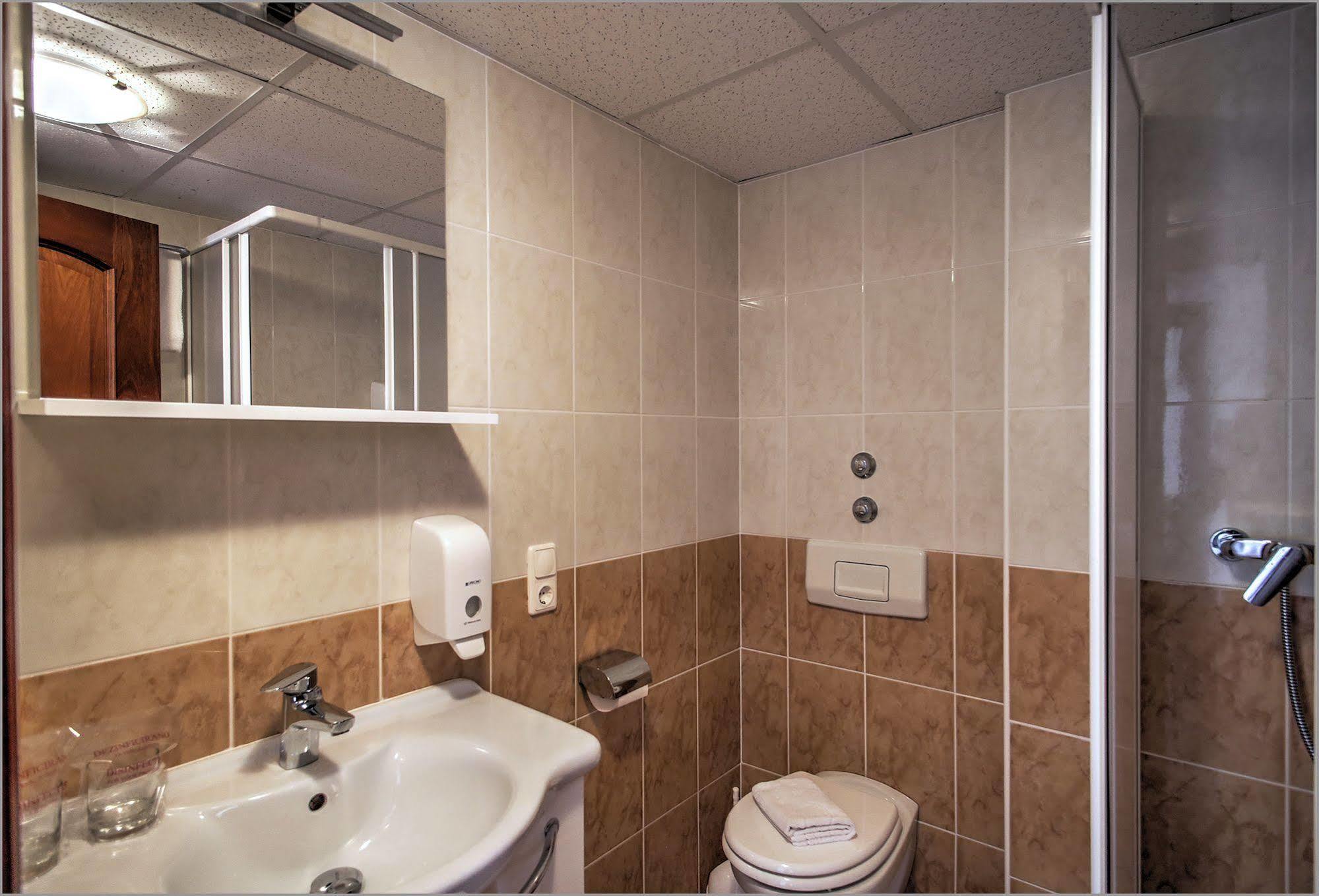 Aparthotel Zaton Затон Екстериор снимка
