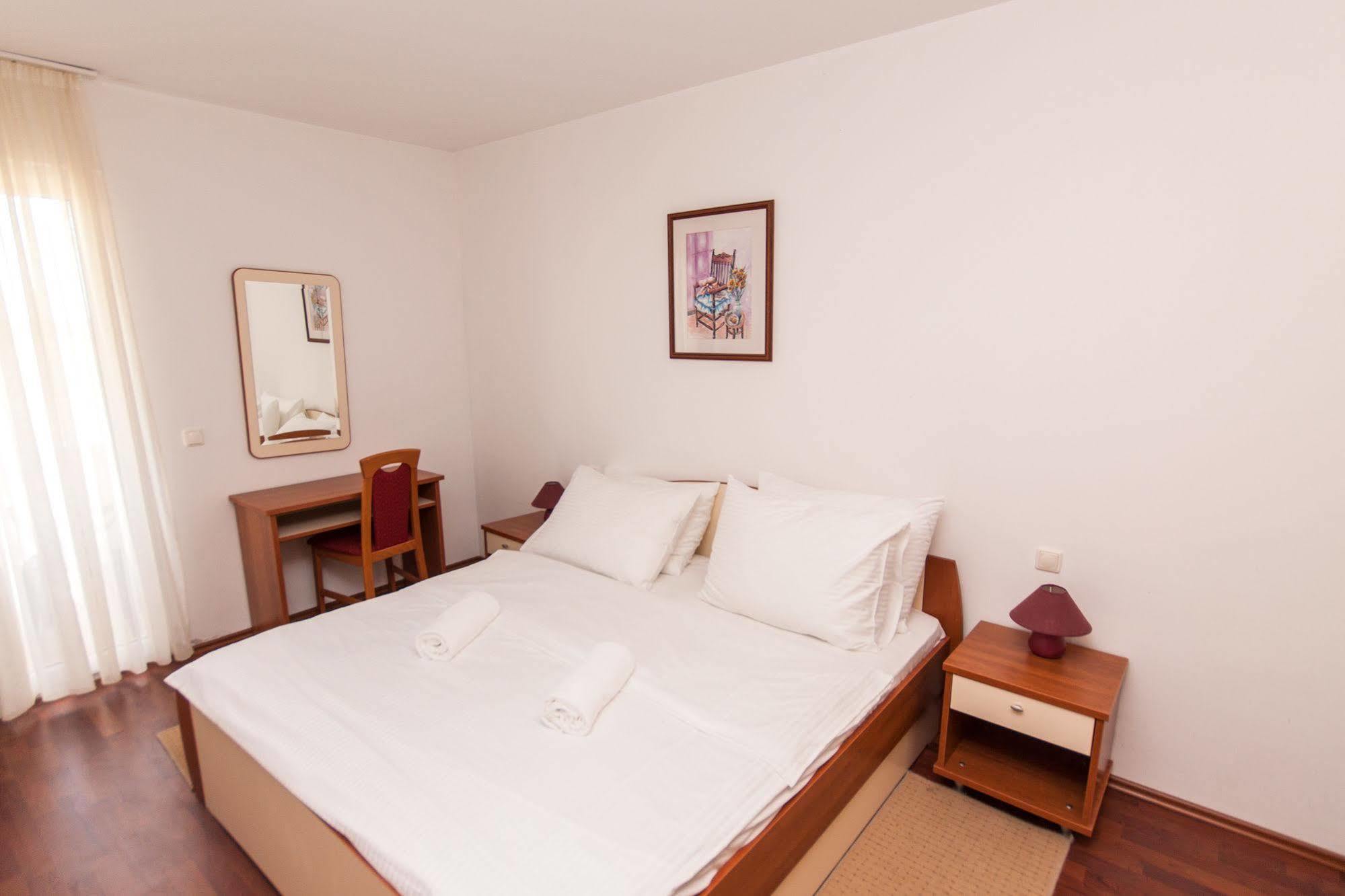 Aparthotel Zaton Затон Екстериор снимка