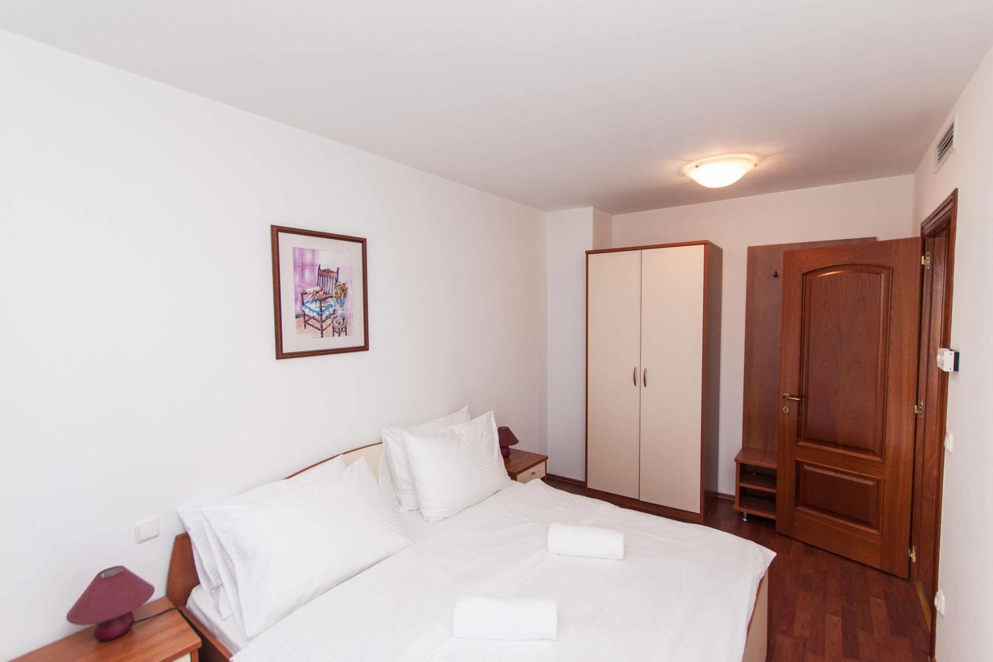 Aparthotel Zaton Затон Екстериор снимка
